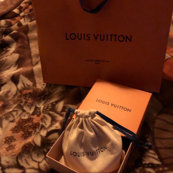 Custom Louis Vuitton Belt - Picture 2 of 4